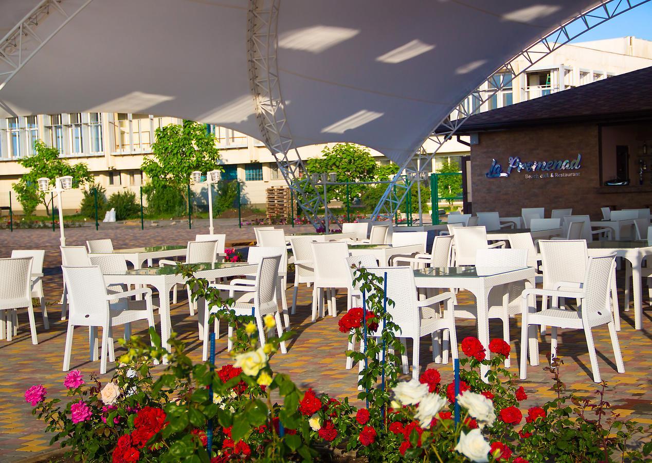 Hotel Promenad 扎托卡 外观 照片
